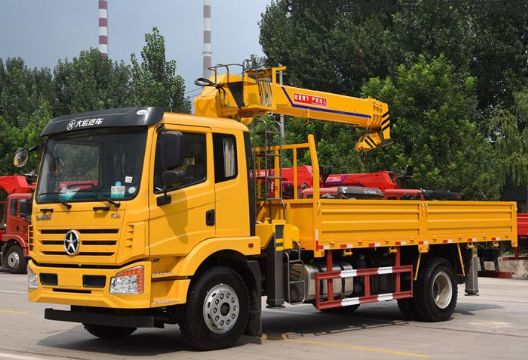 點(diǎn)擊查看詳細(xì)信息<br>標(biāo)題：8噸大運(yùn)隨車吊 閱讀次數(shù)：2142